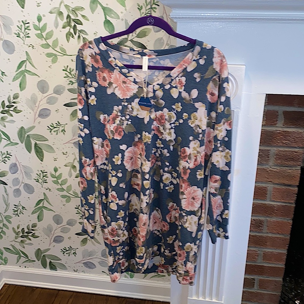 PinkBlush Maternity Floral Dress w/ Pockets. NWT